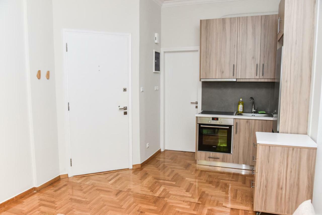 Modern Apartment At Exarchia 1 Bed 2 Pers أثينا المظهر الخارجي الصورة