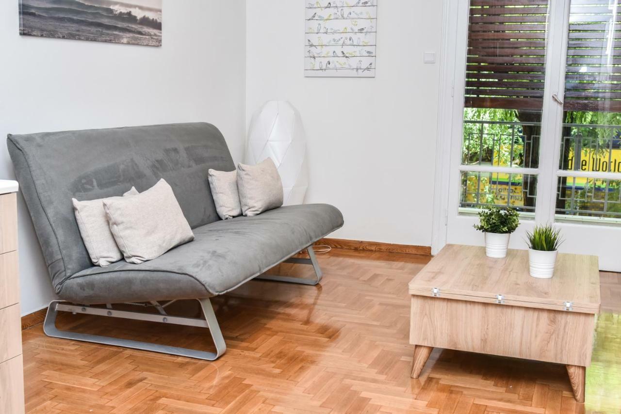 Modern Apartment At Exarchia 1 Bed 2 Pers أثينا المظهر الخارجي الصورة